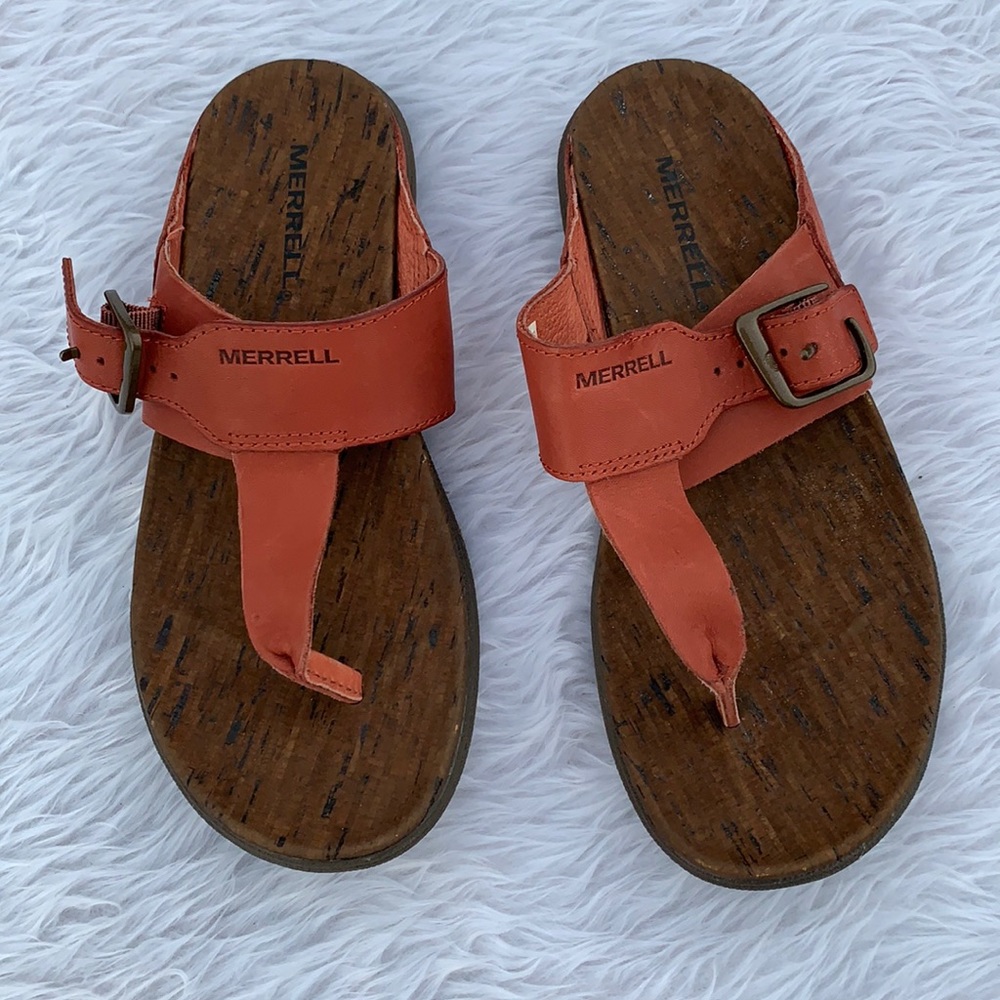 MERRELL LEATHER THONG SANDALS